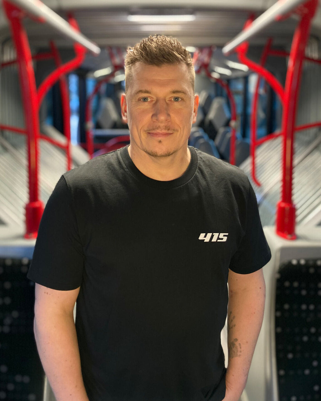 4-1-5 T-SHIRT SCHWARZ